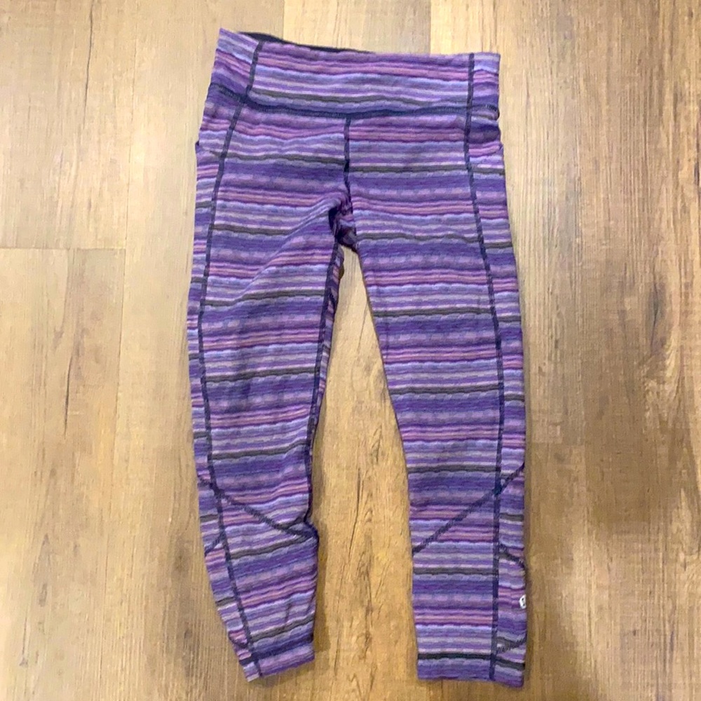 Lululemon size 6